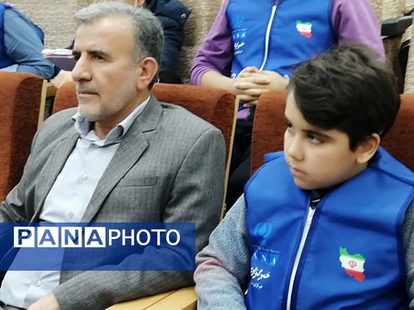 دوره خبرنگاری ویژه دانش‌آموزان دختر و پسر ناحیه یک اهواز 