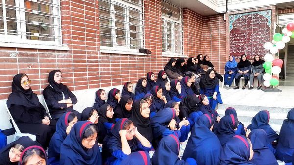   بازگشایی مدارس 



