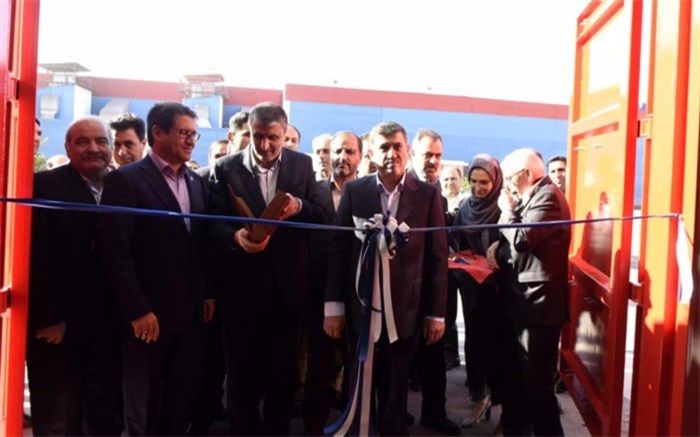 با حضور وزیر راه و شهرسازی بزرگترین خط تولید کانتینر دریایی ایران در البرز افتتاح شد