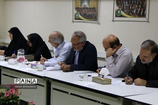 جلسه توجیهی ناظران سرویس مدارس سازمان دانش‌آموزی شهر تهران