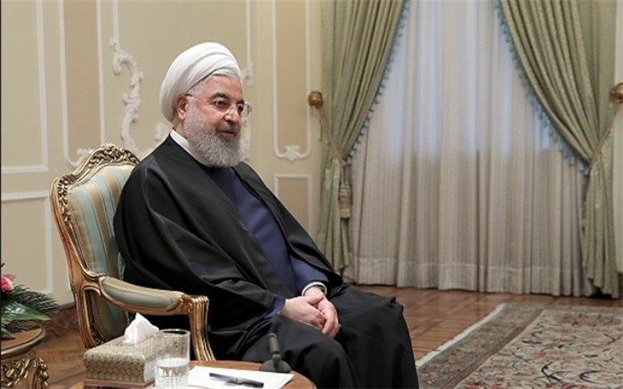 روحانی: رویکرد وزارت اطلاعات باید جامعه امن باشد نه جامعه امنیتی