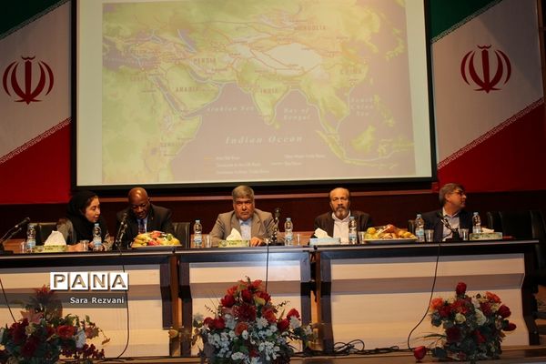 نشست هم‌اندیشی تجار و بازرگانان اسلامشهر با اتاق بازرگانی ایران و آفریقا