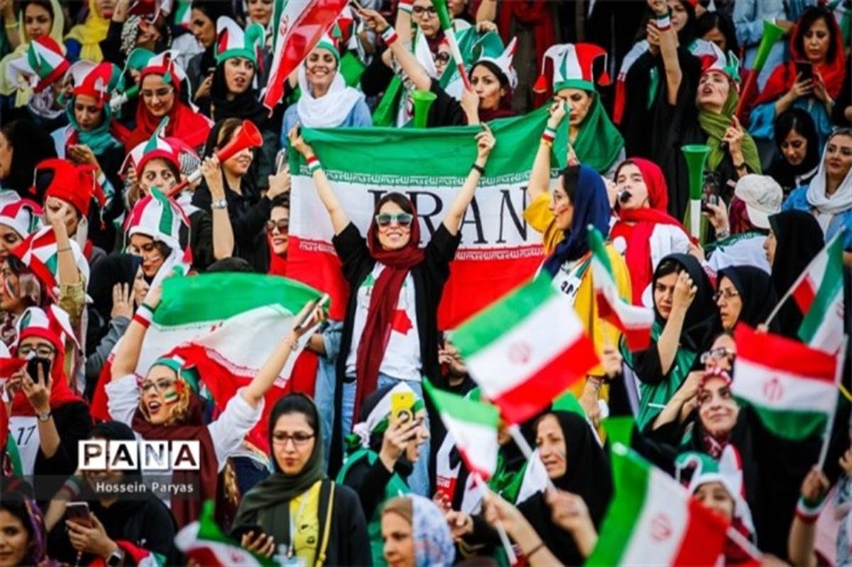 واکنش اینفانتینو به حضور تاریخی زنان ایرانی در ورزشگاه:  این تنها یک گام آغازین است؛هیچ توقف و بازگشتی در کار نخواهد بود