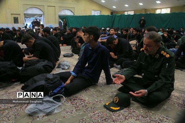 اعزام کاروان پیاده‌روی اربعین دانشجویی استان قم