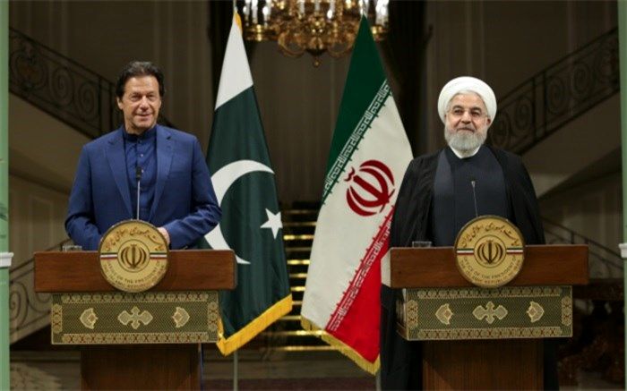 روحانی: تهران و اسلام آباد اشتراک نظر دارند که مسایل منطقه باید با گفت‌وگو حل و فصل شود
