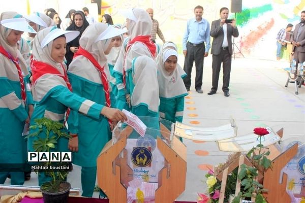 جشن عاطفه‌ها در مدارس شهرستان  دشتستان