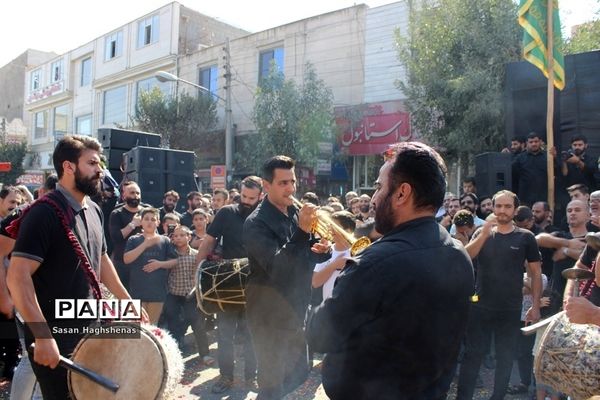 حرکت نمادین کاروان اسرای کربلای حسینی در اسلامشهر