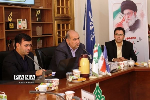 جلسه آموزشی توجیهی کارشناسان سازمان دانش‌آموزی آذربایجان غربی در ارومیه