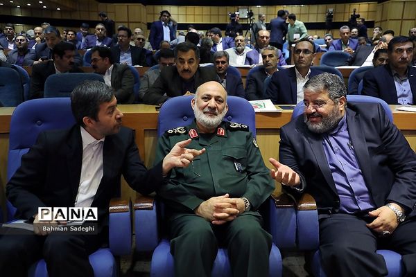 دومین همایش ملی شهرداران در حوزه پدافند غیرعامل