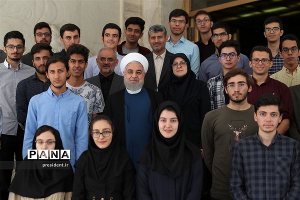 مراسم تجلیل از دانش‌آموزان مدال‌آور المپیادهای علمی جهانی سال 2019