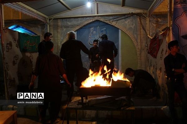 زائران حسینی پاکستانی در موکب زائر سرای امام رضا (ع) زاهدان