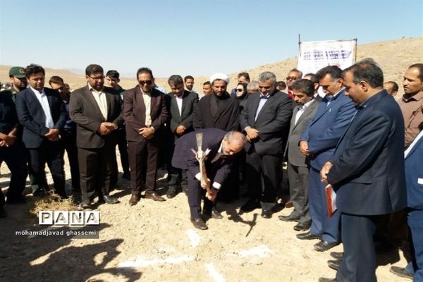 کلنگ آغاز عملیات اجرایی بند خاکی روستای حاجی آباد مود شهرستان سربیشه