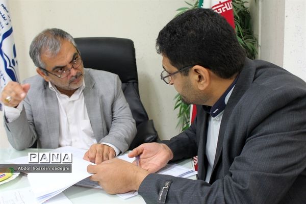 جلسه کار گروه آماده‌سازی مدارس در برابر زلزله  استان بوشهر