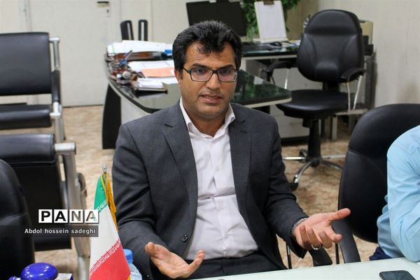 جلسه کار گروه آماده‌سازی مدارس در برابر زلزله  استان بوشهر