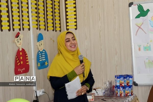 جشن قرآن در دبستان و پیش دبستانی  محمد بهمن بیگی در بوشهر