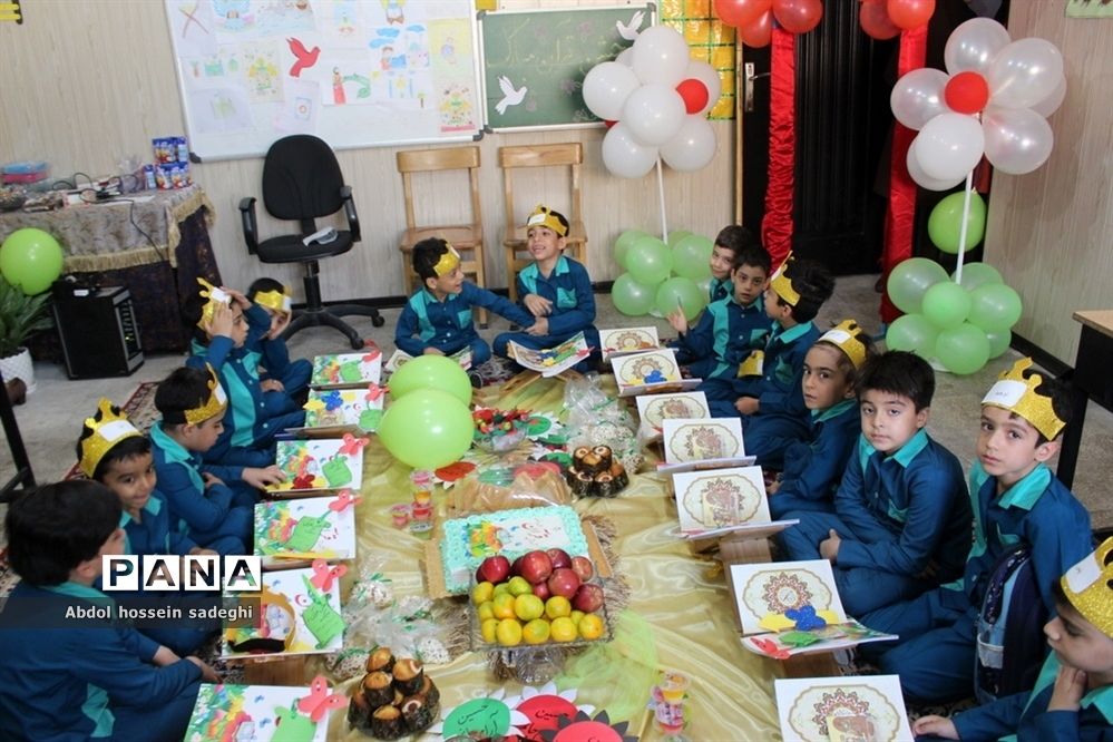 جشن قرآن در دبستان و پیش دبستانی  محمد بهمن بیگی در بوشهر