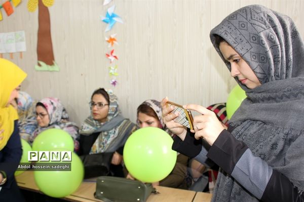 جشن قرآن در دبستان و پیش دبستانی  محمد بهمن بیگی در بوشهر