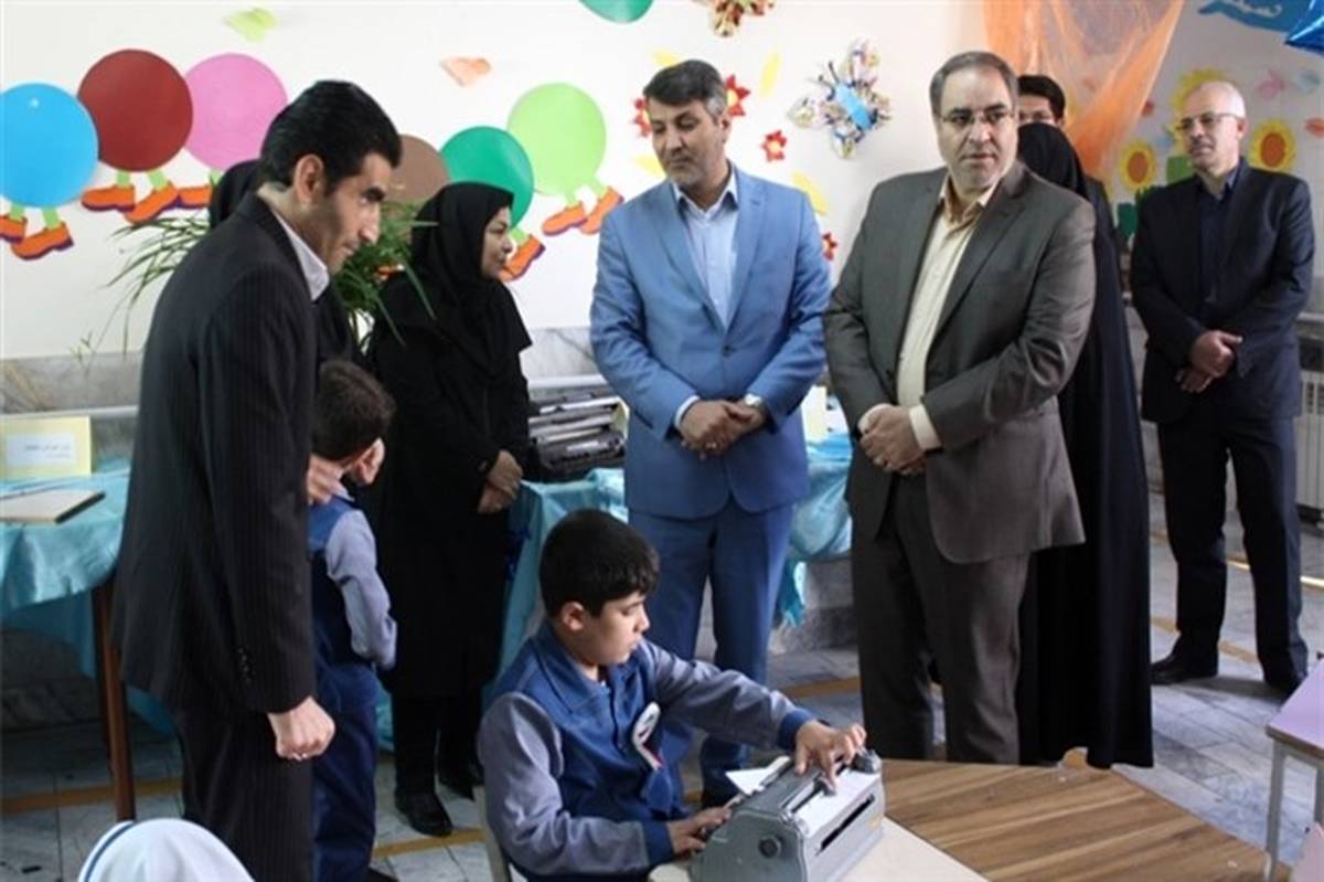دیدار مدیر کل آموزش و پرورش استان با مسئولین و دانش آموزان آموزشگاه استثنایی رودکی شهر زنجان