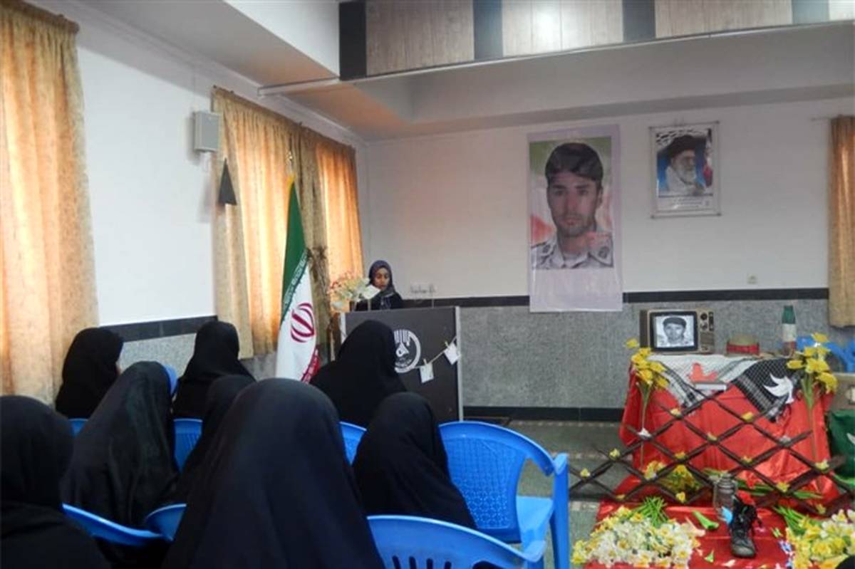 برگزاری مراسم سالگرد شهید اصغر زارع در دبیرستان علوم و معارف اسلامی صدرا ابرکوه