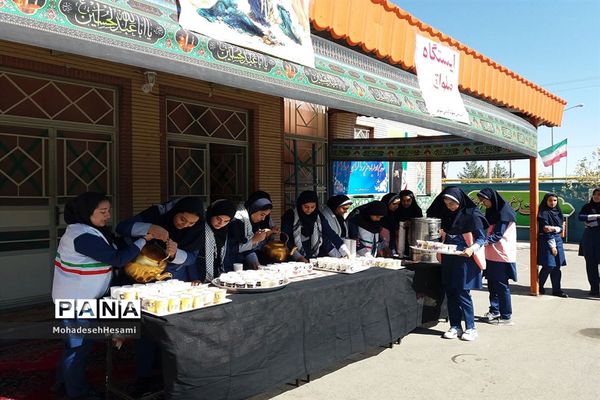 ایستگاه صلواتی در دبیرستان نمونه کاشی نیلوفر