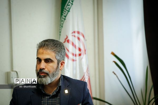 جلسه بزرگداشت روز 13 آبان