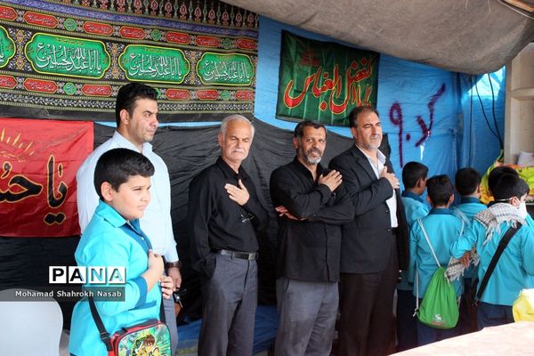 حال و هوای زائران اربعین و خدمت‌رسانی موکب عشاق الحسین سازمان دانش‌آموزی خرمشهر