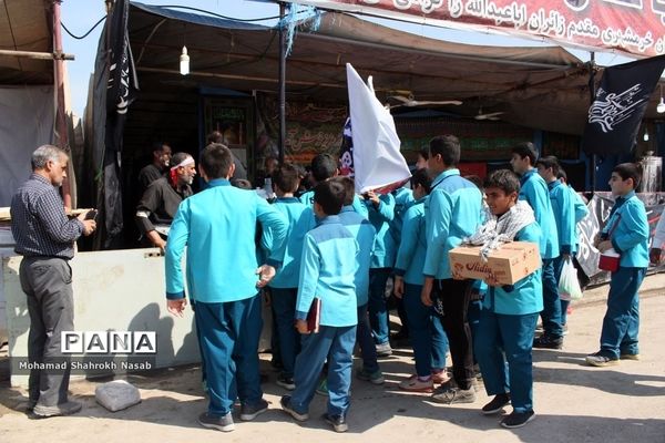 حال و هوای زائران اربعین و خدمت‌رسانی موکب عشاق الحسین سازمان دانش‌آموزی خرمشهر