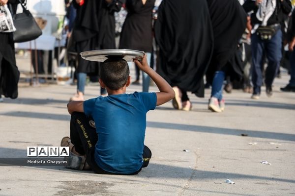 عبور زائران اربعین حسینی از مرز بین المللی شلمچه