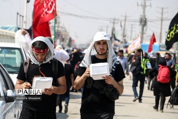 عبور زائران اربعین حسینی از مرز بین المللی شلمچه