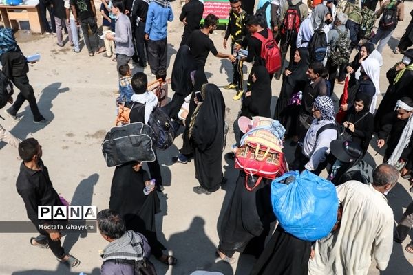 عبور زائران اربعین حسینی از مرز بین المللی شلمچه