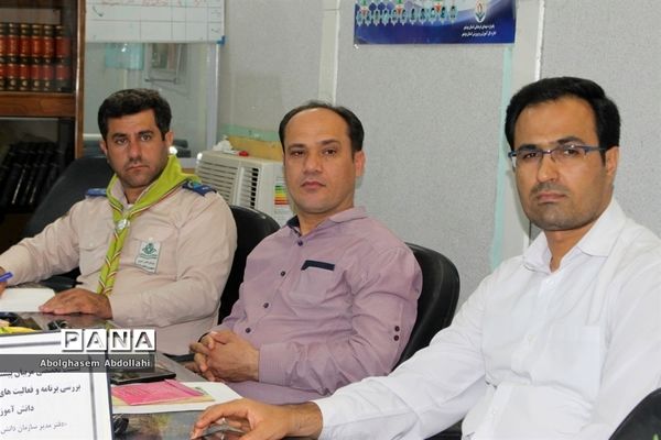 نشست تخصصی مربیان پیشتاز شهرستان بوشهر