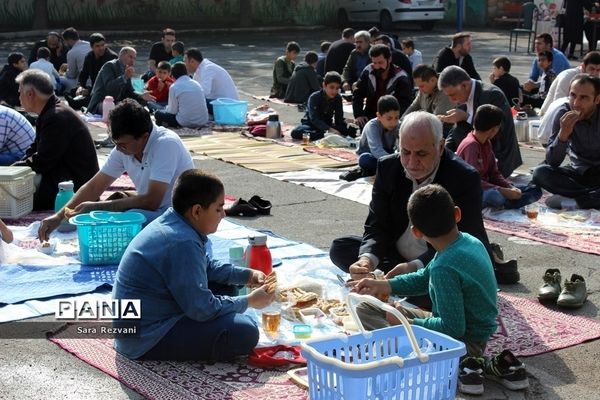 مراسم متمرکز قطبی گرامیداشت هفته پیوند و روز ملی خانواده در اسلامشهر