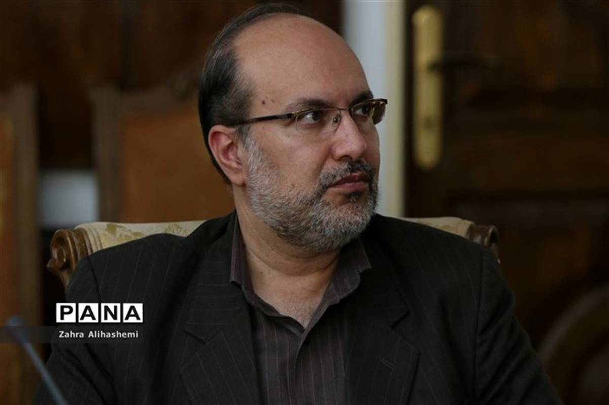 ثقفی از پایان توزیع کتب درسی در شهر تهران خبر داد