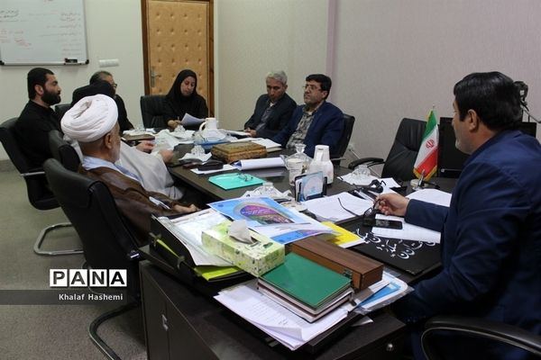 جلسه کمیته اطلاع رسانی  اجلاس نماز در استانداری بوشهر