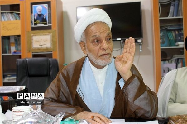 جلسه کمیته اطلاع رسانی  اجلاس نماز در استانداری بوشهر