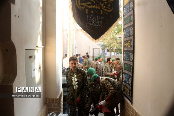 گردهمایی پایان ماه صفر بسیجیان دانش‌آموز در منزل امام خمینی  (ره)