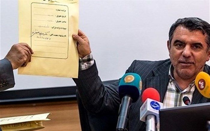 بازداشت موقت "پوری‌حسینی" ۲ ماه دیگر تمدید شد