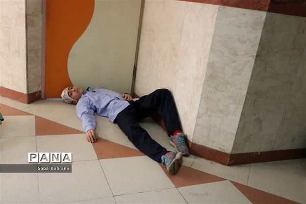 مراسم گرامیداشت هفته پدافند غیر عامل و اجرای مانور اطفاء حریق و خروج اضطراری