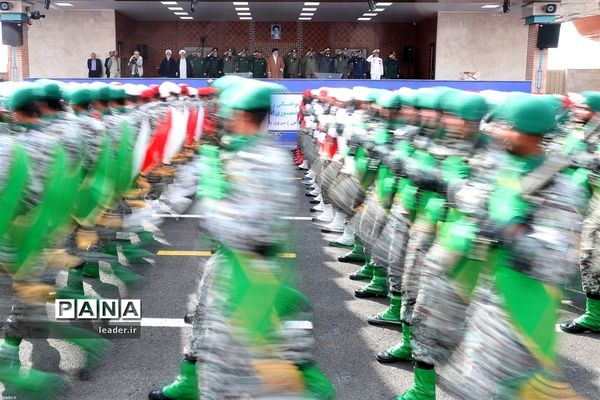 حضور فرمانده کل قوا در مراسم دانش‌آموختگی دانشجویان دانشگاه‌های افسری ارتش