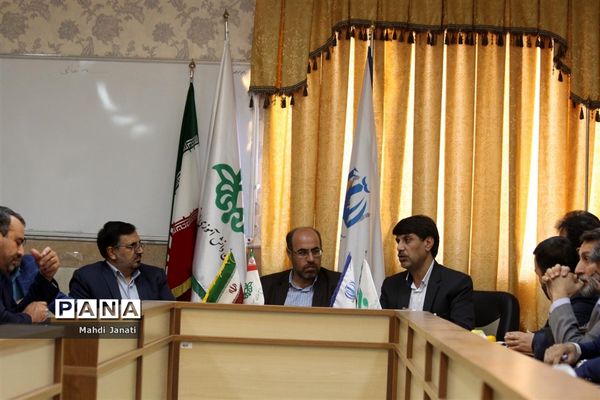 جلسه کارگروه برگزاری مانور زلزله استان قم