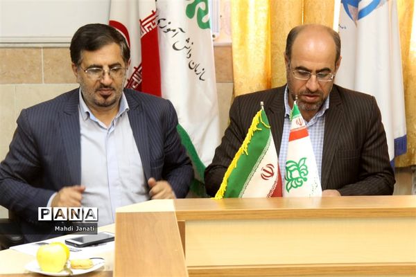 جلسه کارگروه برگزاری مانور زلزله استان قم