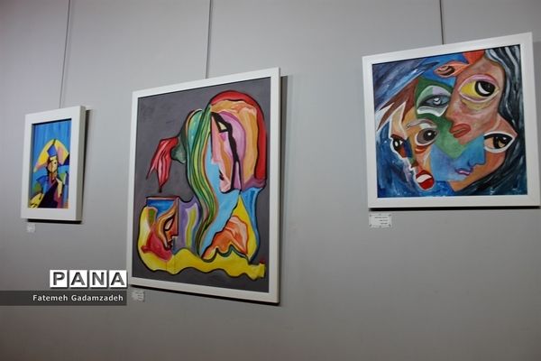 نمایشگاه نقاشی و عکاسی  مهرآرا درفرهنگسرای ارسباران تهران