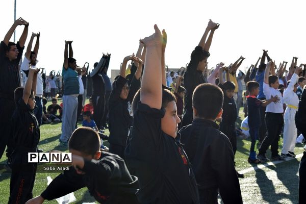 همایش بزرگ پیاده‌روی خانوادگی در گله‌دار
