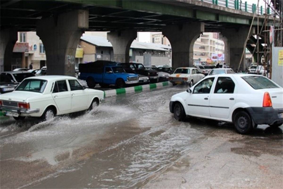 رفع مشکل آب گرفتگی در ۷ نقطه از شهر