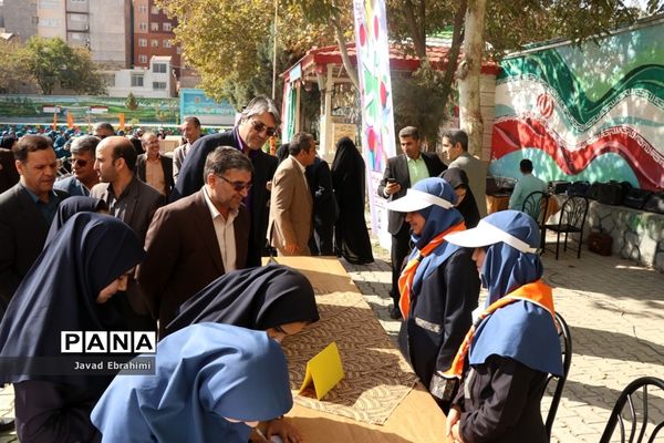 آیین نمادین بیست و دومین دوره انتخابات شوراهای دانش‌آموزی خراسان رضوی