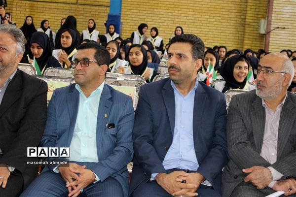 آیین متمرکز استانی انتخابات شوراهای دانش‌آموزی مدارس استان البرز
