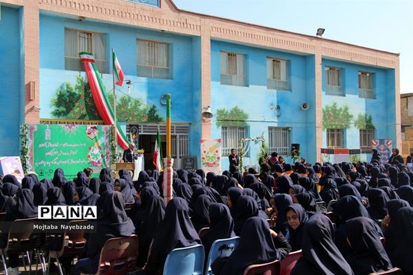 انتخابات شوراهای دانش آموزی در منطقه تبادکان مشهد