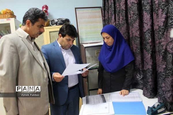 بازدید از بیست و دومین دوره انتخابات شوراهای دانش‌آموزی مدارس بوشهر
