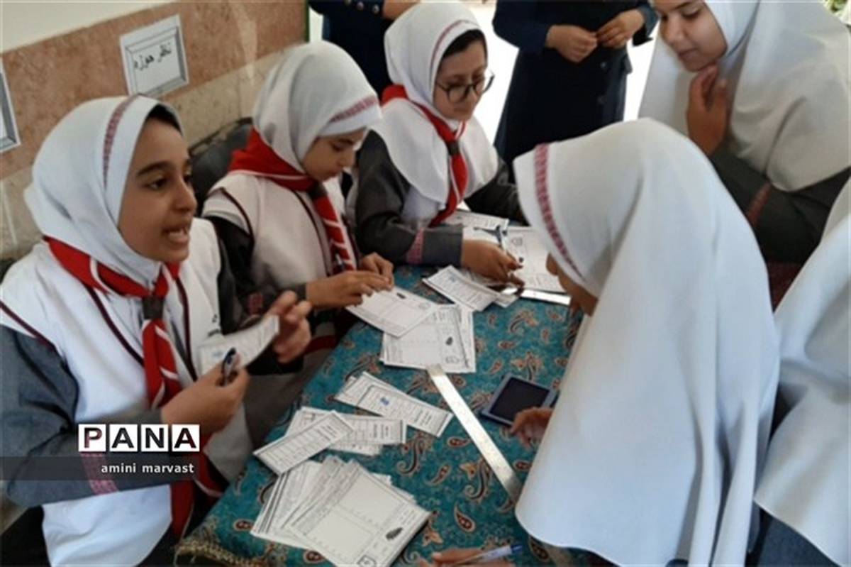 انتخابات شورای دانش آموزی در مروست برگزار شد