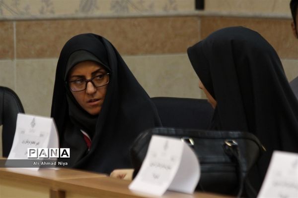 بازدید مسئولان سازمان دانش‌آموزی از استان قم